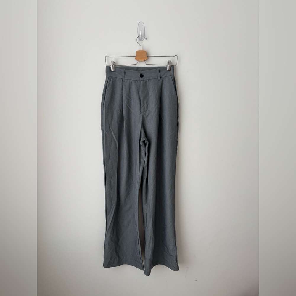 Little Mountain Vancouver Wide Leg pleated Pants Gray High Rise Tailored